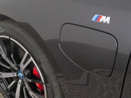 2024 BMW 5-Series - photo 25