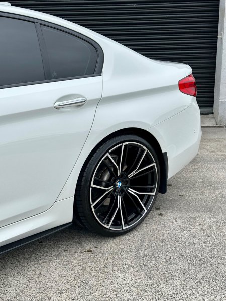 2017 BMW 5-Series - photo 4