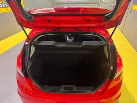 2015 Ford Fiesta - photo 25