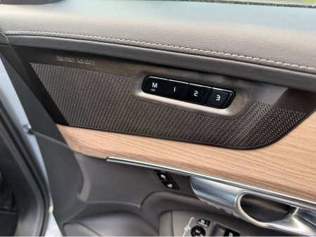 2025 Volvo XC90 - photo 9