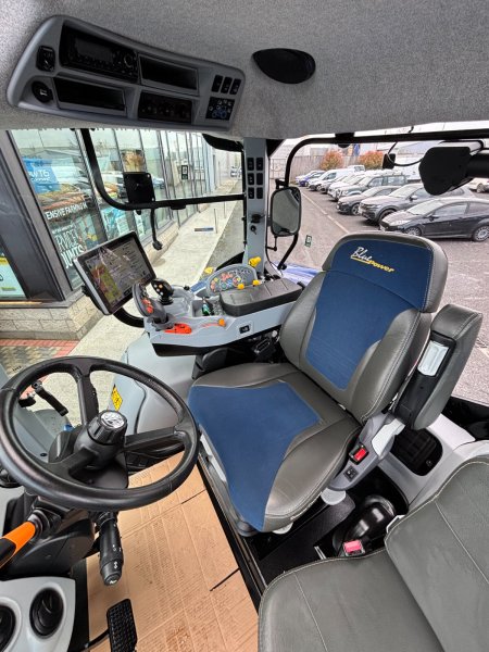 0 New Holland T7.225 - photo 5