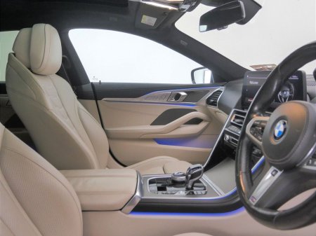 2022 BMW 8-Series - photo 12