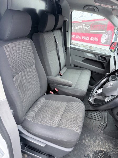 2023 Volkswagen Transporter - photo 9