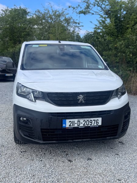 2021 Peugeot Partner - photo 2