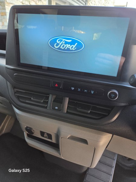 2024 Ford Transit Custom - photo 17