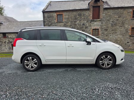 2012 Peugeot 5008 - photo 3