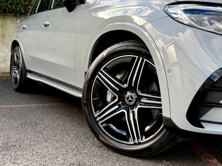 2025 Mercedes-Benz GLC - photo 4
