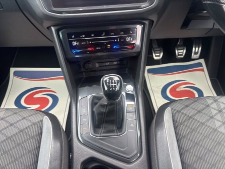 2021 Volkswagen Tiguan - photo 14