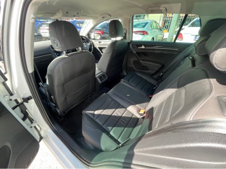 2020 Volkswagen Golf - photo 26