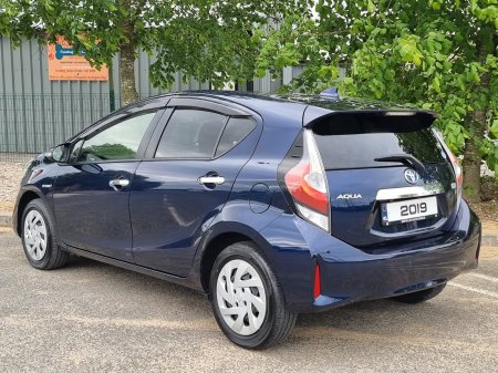 2019 Toyota Aqua - photo 3
