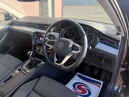 2021 Volkswagen Passat - photo 8