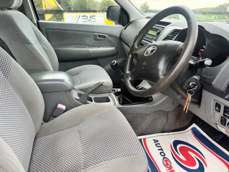 2008 Toyota Hilux - photo 19