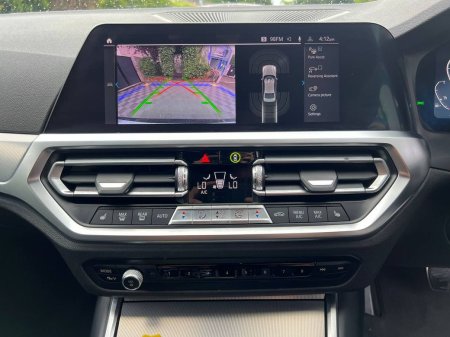 2021 BMW 3-Series - photo 7