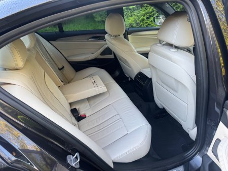 2017 BMW 5-Series - photo 8