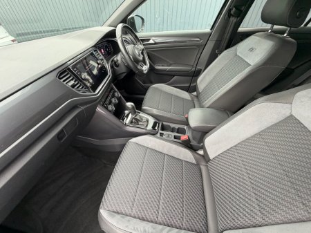 2021 Volkswagen T-Roc - photo 3