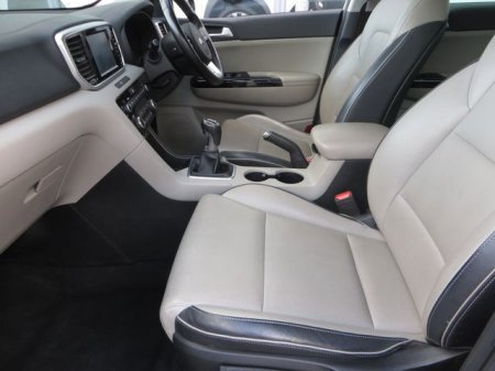 2020 Kia Sportage - photo 15