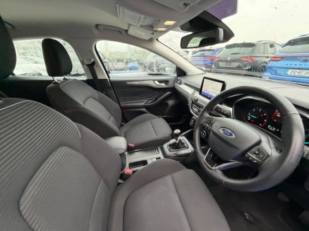 2019 Ford Focus - photo 16