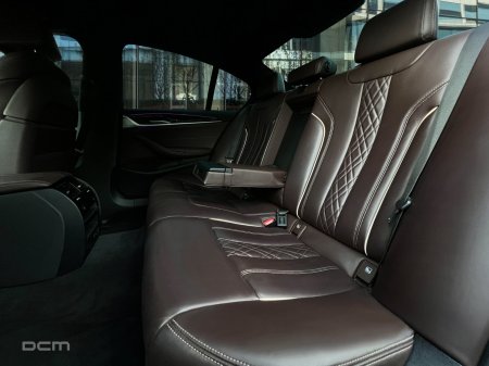 2020 BMW 5-Series - photo 25