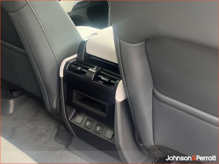 2025 Land Rover Defender - photo 21