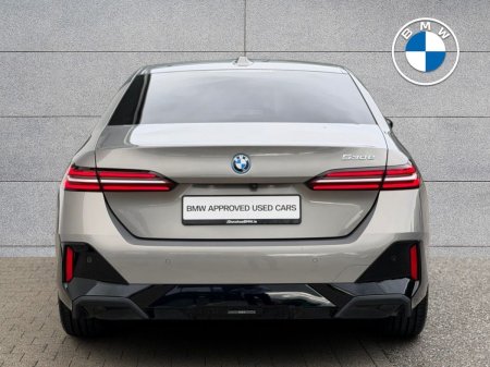 2024 BMW 5-Series - photo 14