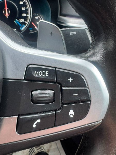 2017 BMW 5-Series - photo 27
