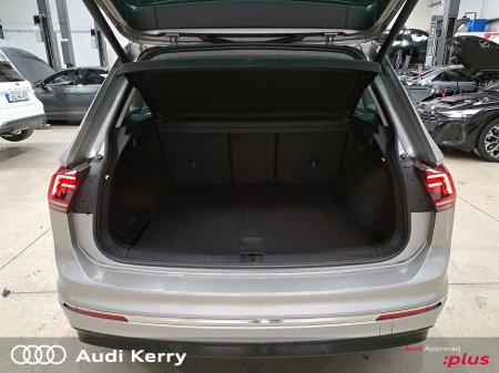 2020 Volkswagen Tiguan - photo 25