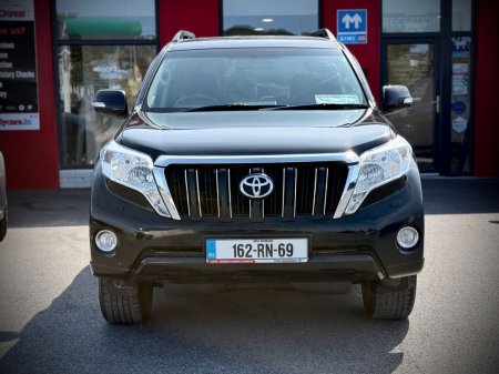 2016 Toyota Land Cruiser - photo 2