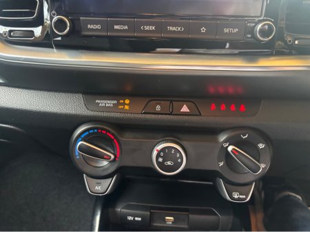 2023 Kia Stonic - photo 9