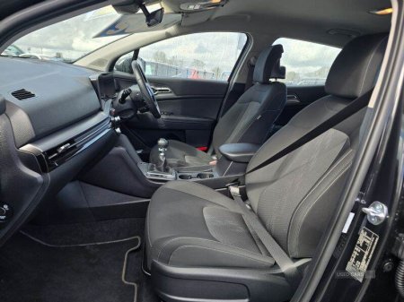 2025 Kia Sportage - photo 7