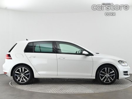 2017 Volkswagen Golf - photo 2