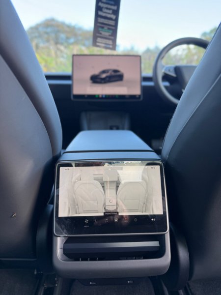 2025 Tesla Model 3 - photo 26