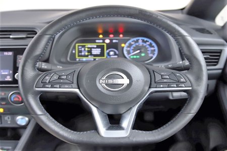 2022 Nissan Leaf - photo 17