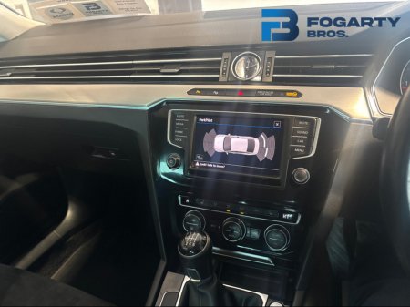 2017 Volkswagen Passat - photo 10