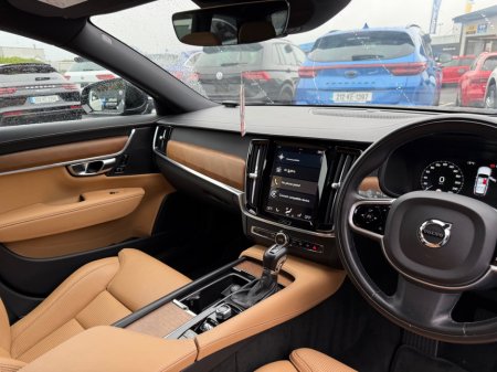 2019 Volvo V90 - photo 17