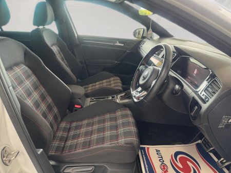 2018 Volkswagen Golf - photo 11