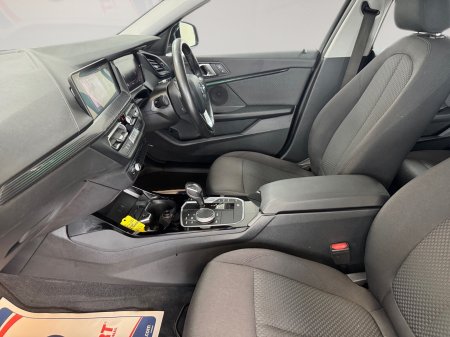 2021 BMW 1-Series - photo 16