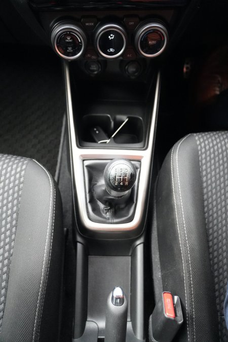 2019 Suzuki Swift - photo 14