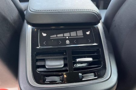 2025 Volvo XC60 - photo 37