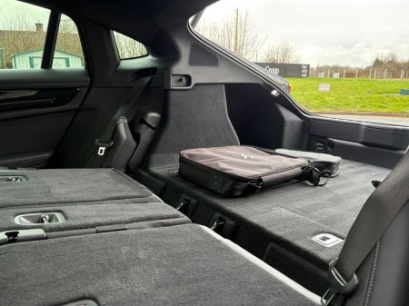 2025 Porsche Panamera - photo 43