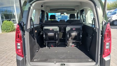 2025 Toyota Proace - photo 25
