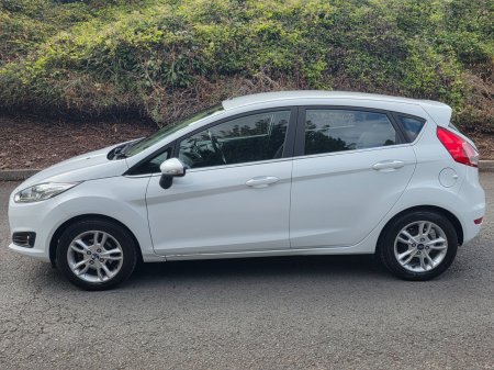 2015 Ford Fiesta - photo 6