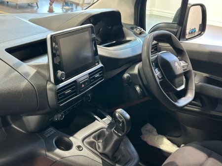 2021 Peugeot Partner - photo 12