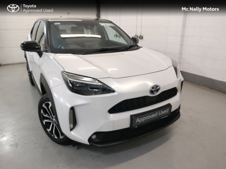 2023 Toyota Yaris Cross Luna Sport Pearl Bi-Tone