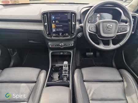 2021 Volvo XC40 - photo 4