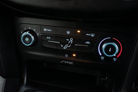 2015 Ford Focus - photo 14