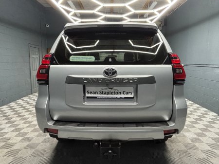 2020 Toyota Land Cruiser - photo 4