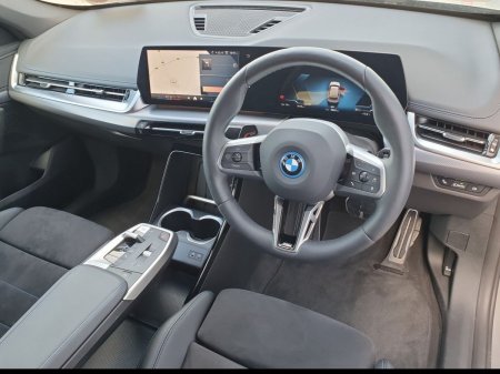 2025 BMW iX1 - photo 6