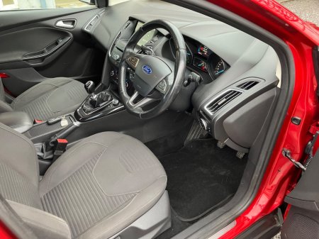 2016 Ford Focus - photo 6