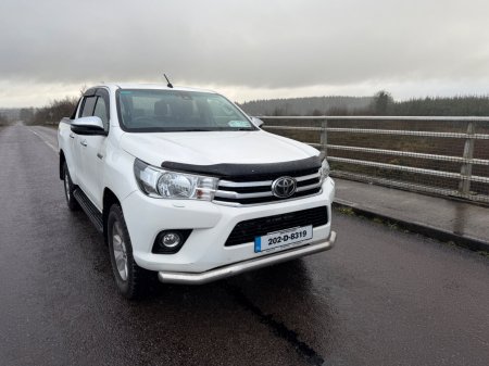2020 Toyota Hilux - photo 2
