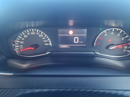 2022 Peugeot 208 - photo 10